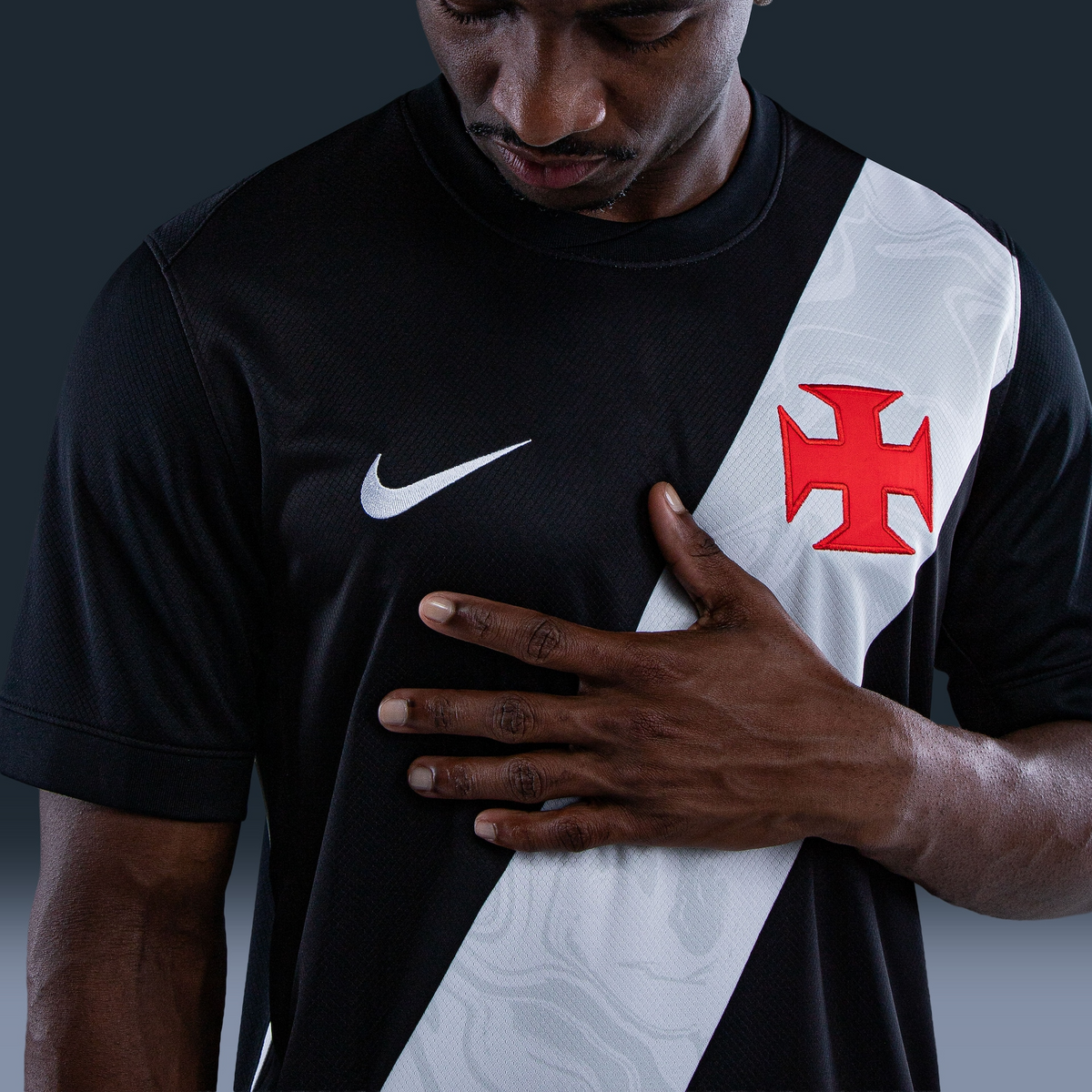 Camisa Nike Vasco 2026/27 I MARINO N° 18 - imagem 2