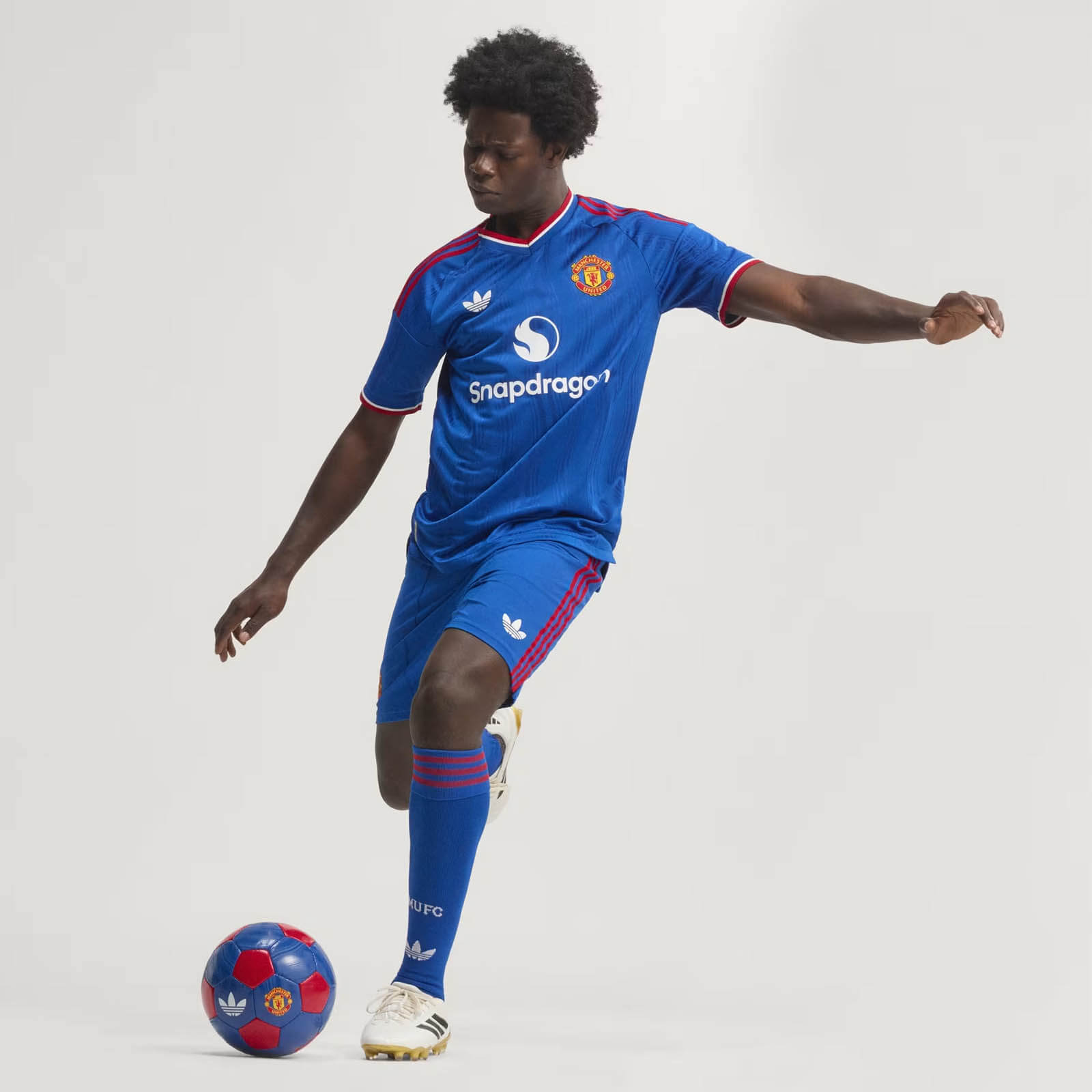 Camisa adidas Manchester United 2026/27 II - imagem 10
