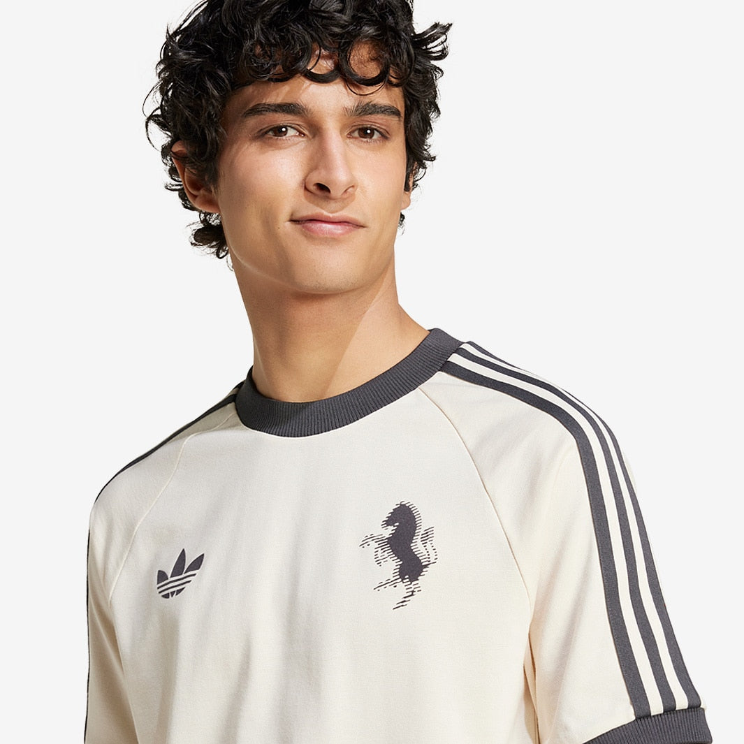 Camisa Casual adidas Juventus FC 3 Stripes - imagem 4