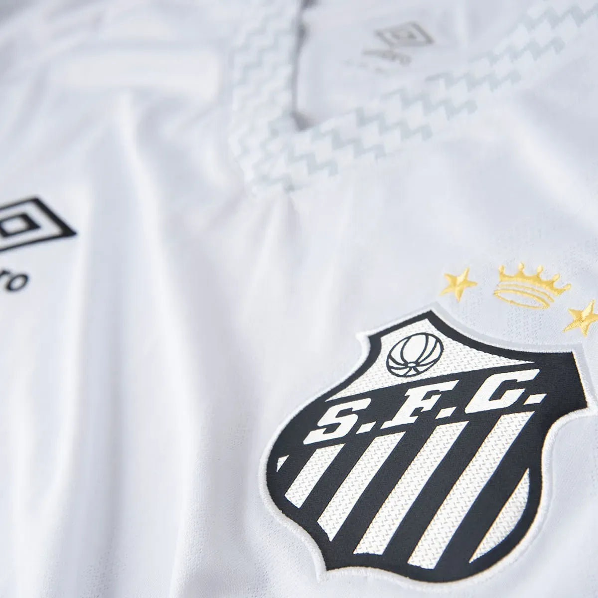 Camisa Feminina Umbro Santos 2025/26 I - imagem 4