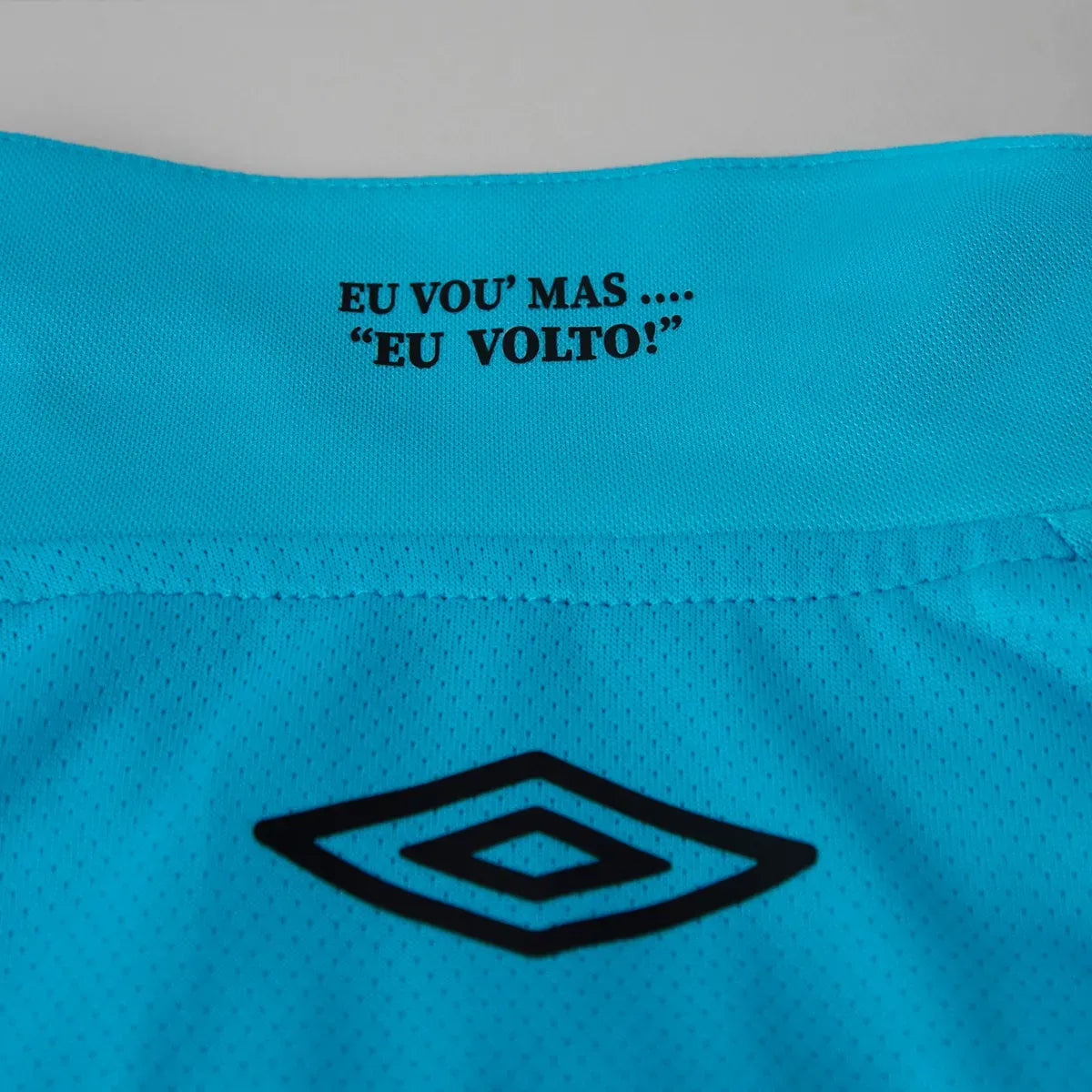 Camisa Feminina Umbro Santos 2025/26 Edição Especial - imagem 5