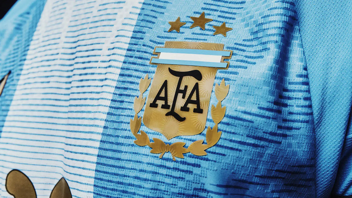 Camisa Argentina Especial Messi 2026 (MESSI 10) Jogador Masculina - Azul e branca