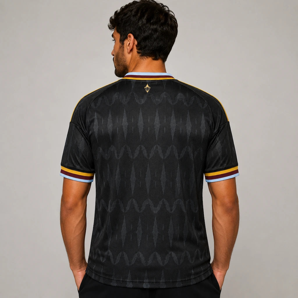 Camisa Aston Villa II 2026/27 Torcedor Adidas masculina preta, uniforme reserva com grafismo inspirado nos antigos lampiões a gás dos arredores do Villa Park.