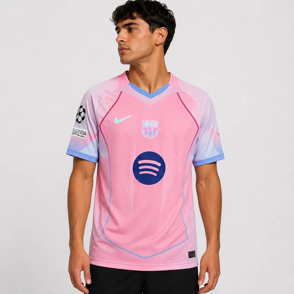Camisa Barcelona Edição Especial 2025/26 Torcedor Nike rosa, modelo especial com tecido leve e respirável e escudo do FC Barcelona no peito frente