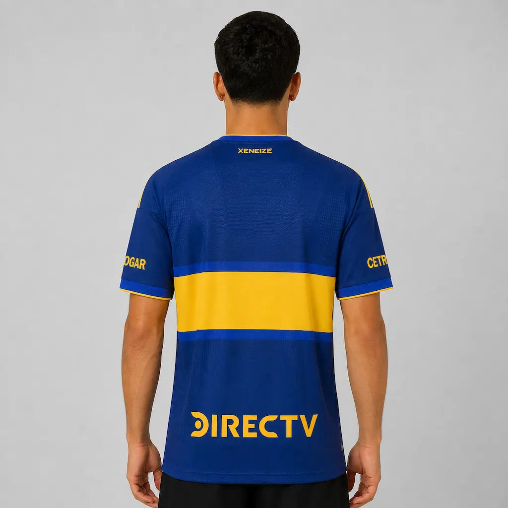 Camisa Boca Juniors I 2026/27 Torcedor Adidas masculina azul-marinho, com tradicional faixa horizontal amarela e detalhes em azul-royal. costas