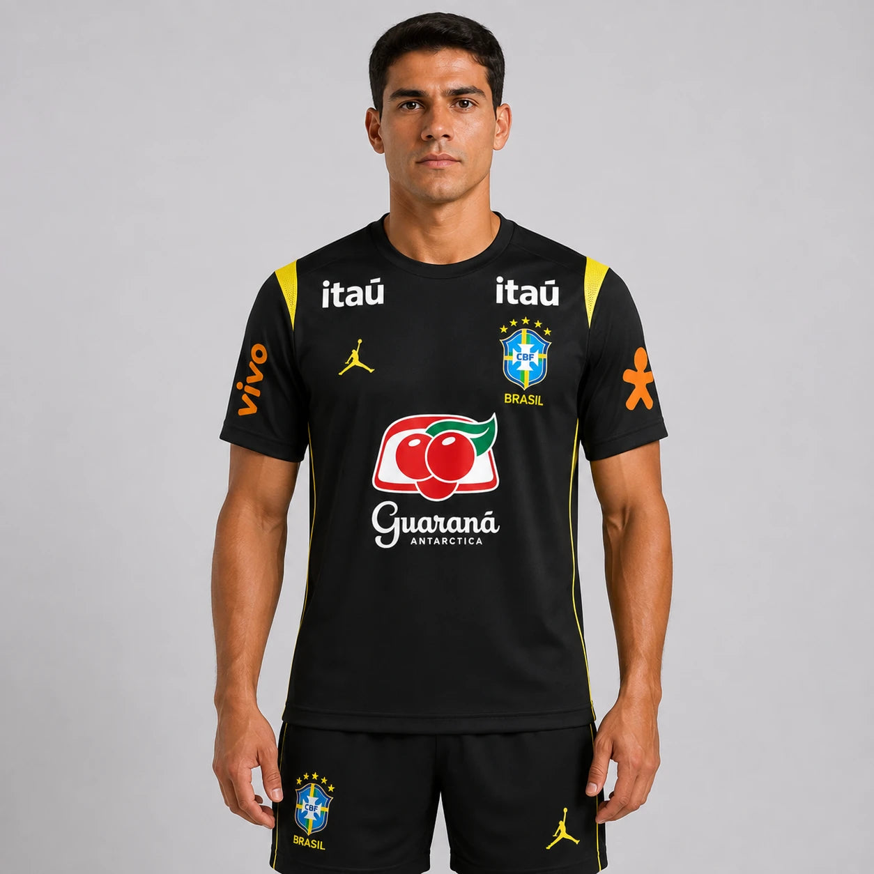 Camisa Seleção Brasileira Treino Jordan 2026/27 masculina torcedor preta, modelo de treinamento com tecido leve, respirável e escudo da Seleção Brasileira no peito frente