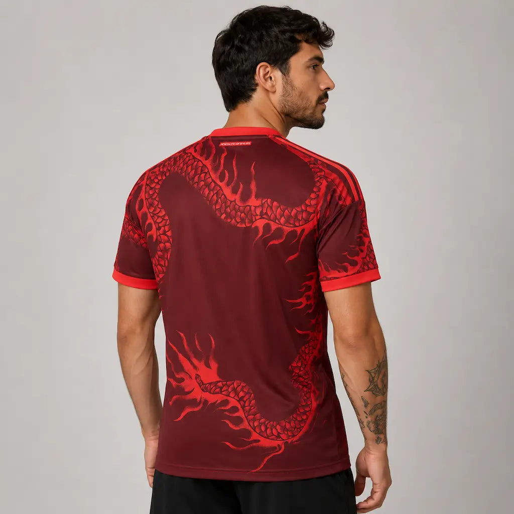 Camisa Internacional III 2026/27 Torcedor Adidas masculina vermelho escuro, com grafismo de dragão japonês e detalhes dourados em homenagem à conquista mundial no Japão. costas