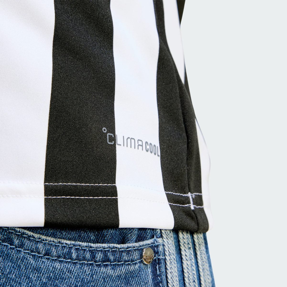 Camisa Feminina Adidas Juventus 2026/27 I - 7