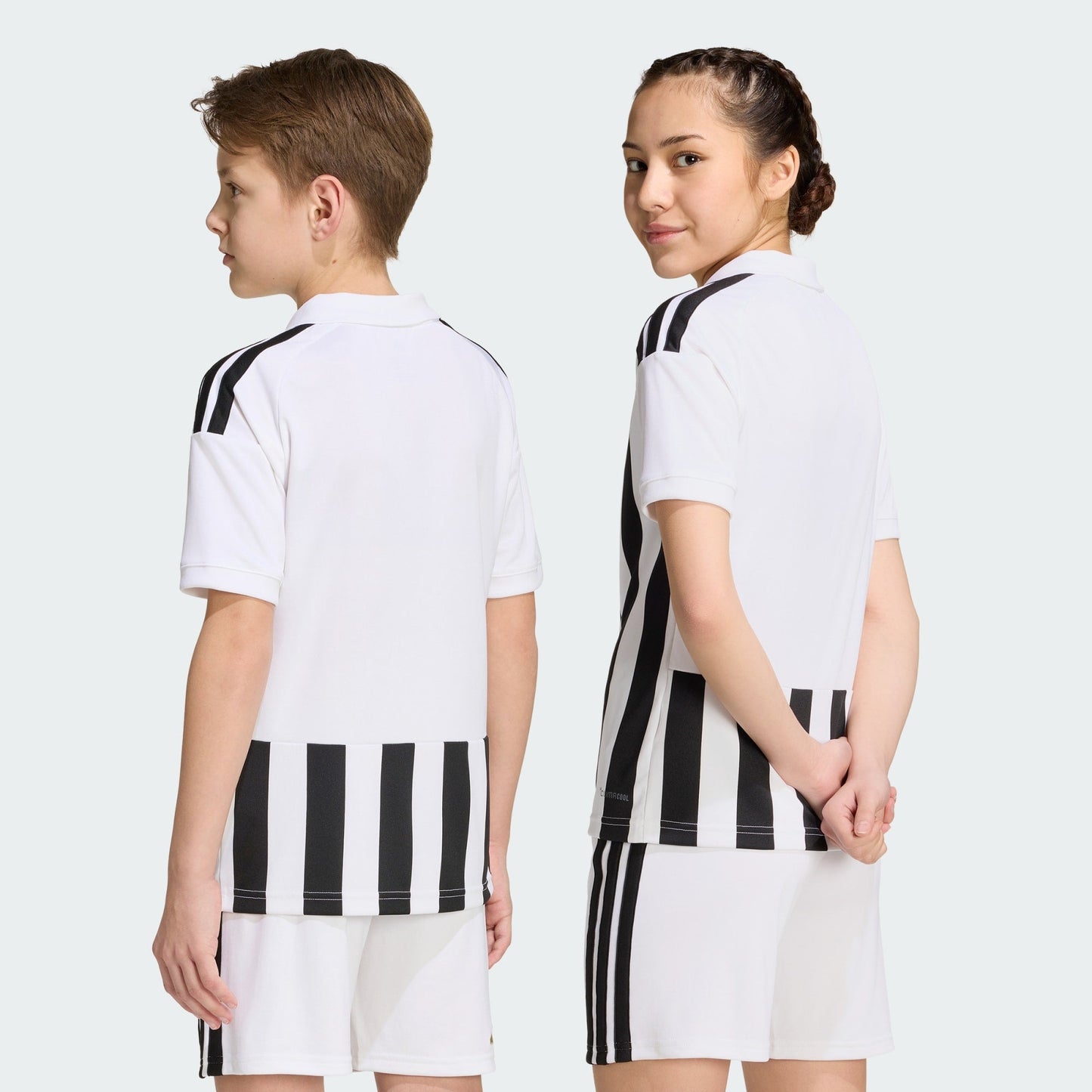 Conjunto Infantil Adidas Juventus 2026/27 I - 4