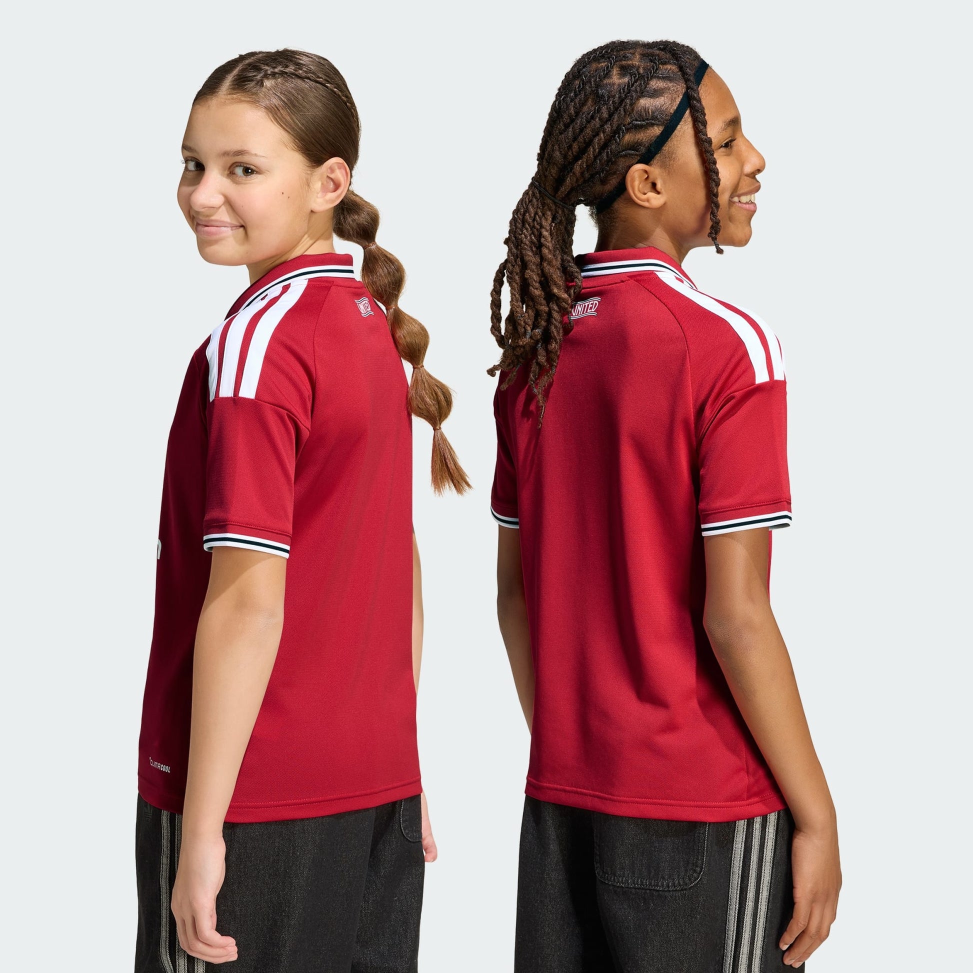 Conjunto Infantil Adidas Manchester United 2026/27 I - 4