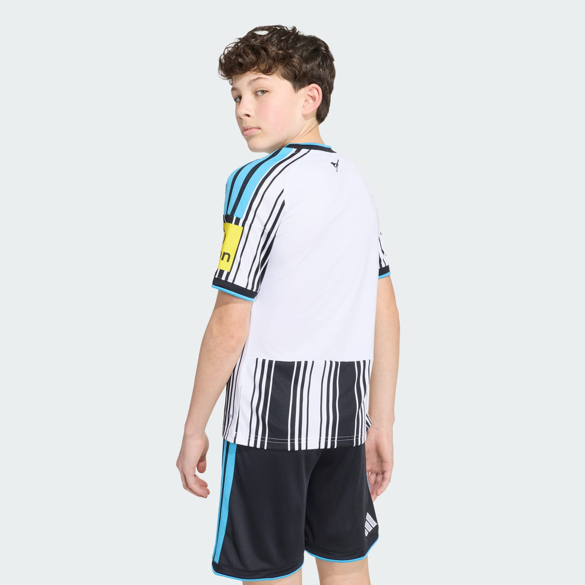 Conjunto Infantil Adidas Newcastle 2026/27 I - 4