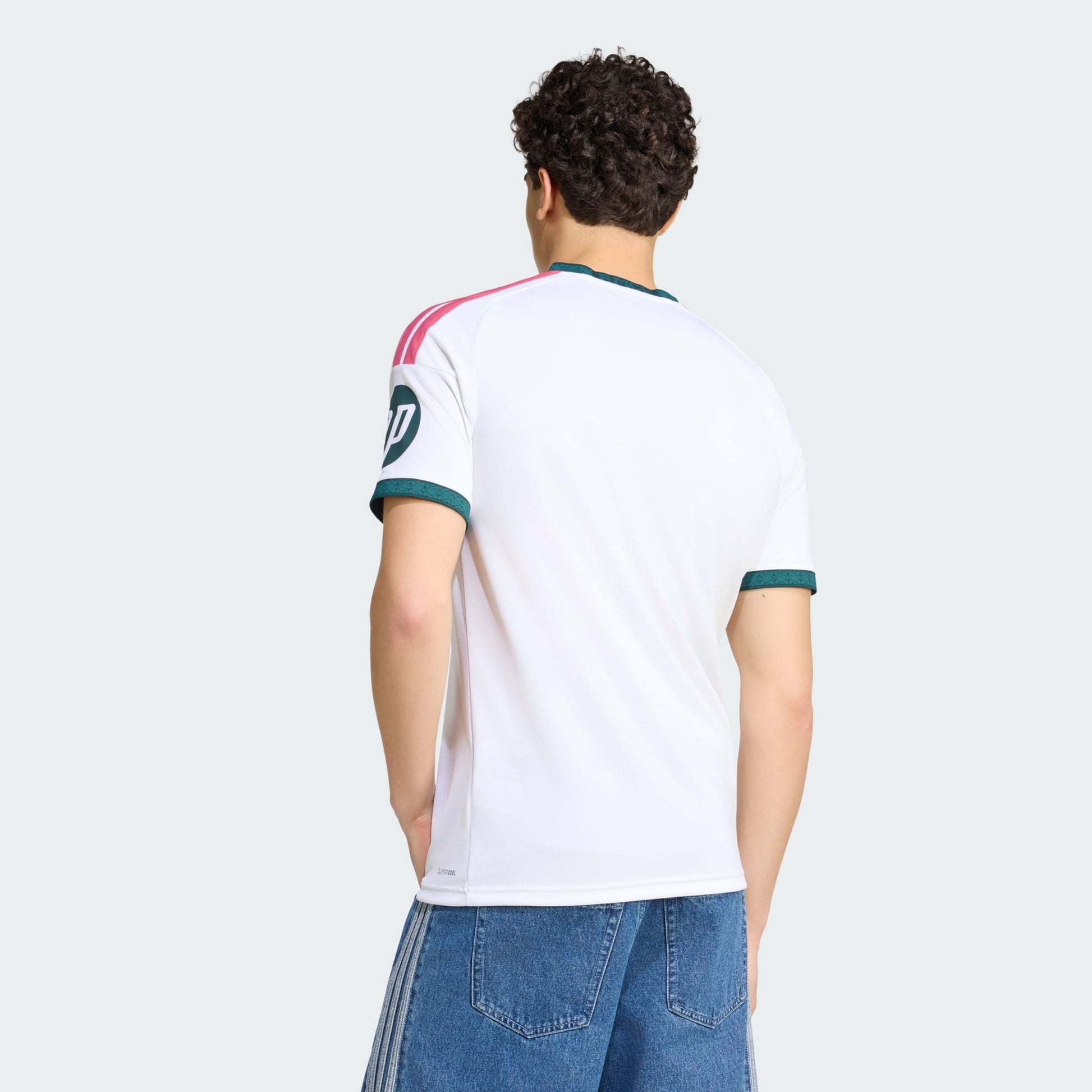 Camisa Adidas Real Madrid 2026/27 I - 4
