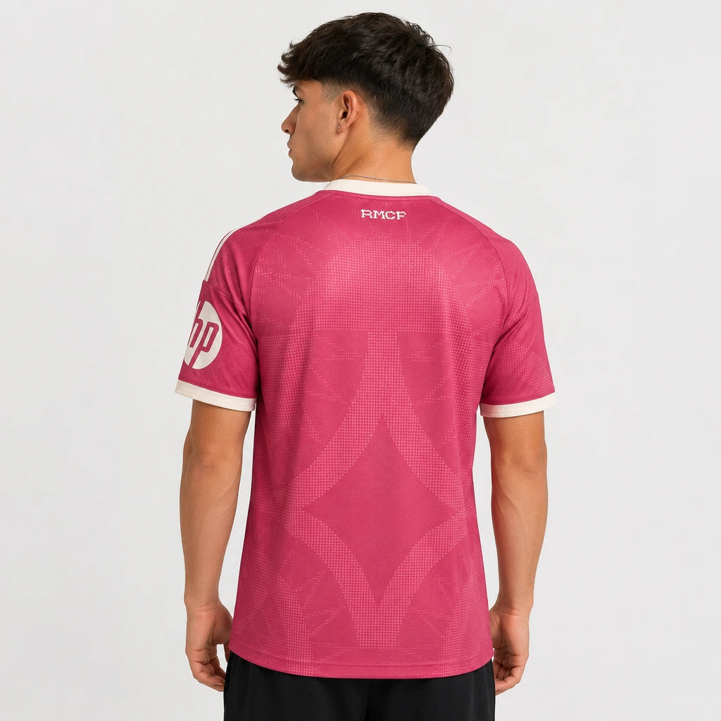 Camisa Real Madrid III 2026/27 Torcedor Adidas masculina rosa, terceiro uniforme com tecido leve, respirável e escudo do Real Madrid no peito costas sigla RMCF