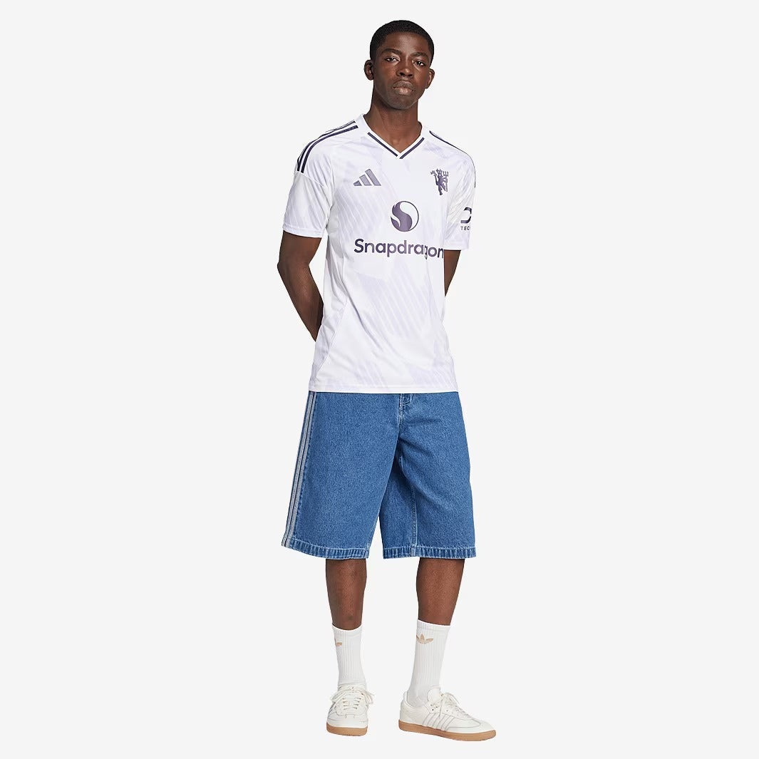 Camisa adidas Manchester United 2025/26 II Torcedor - imagem 2