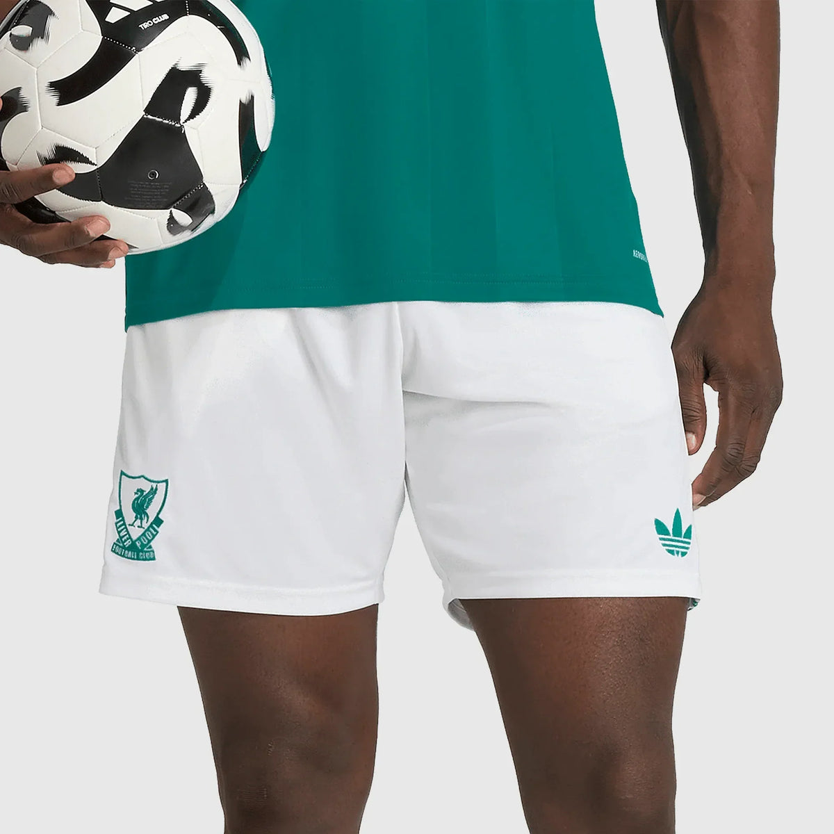 Shorts Adidas Liverpool 2025/26 III - imagem 2
