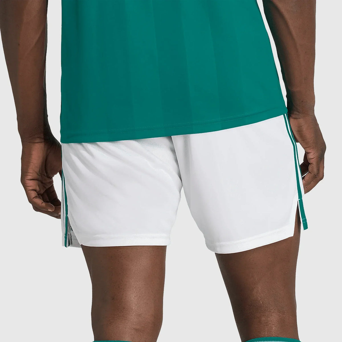 Shorts Adidas Liverpool 2025/26 III - imagem 4