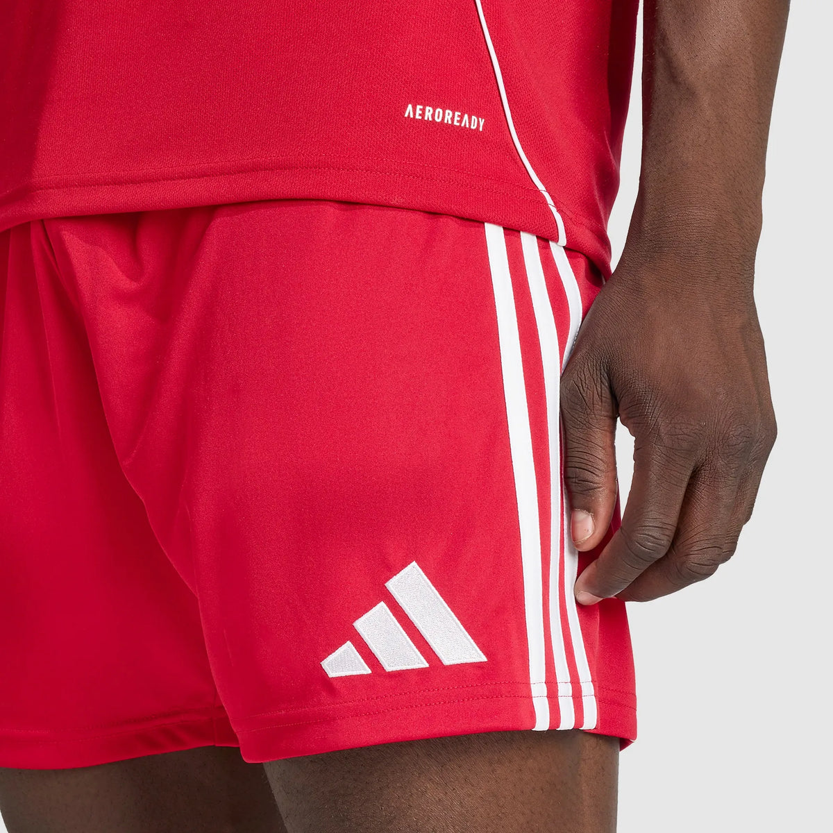 Shorts Adidas Liverpool 2025/26 I - imagem 5