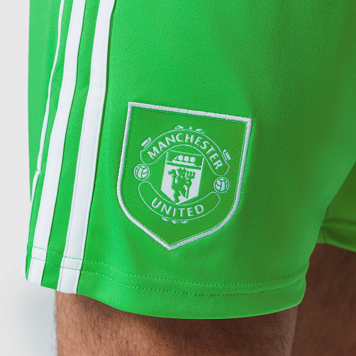 Shorts adidas Manchester United 2025/26 III Goleiro - imagem 6