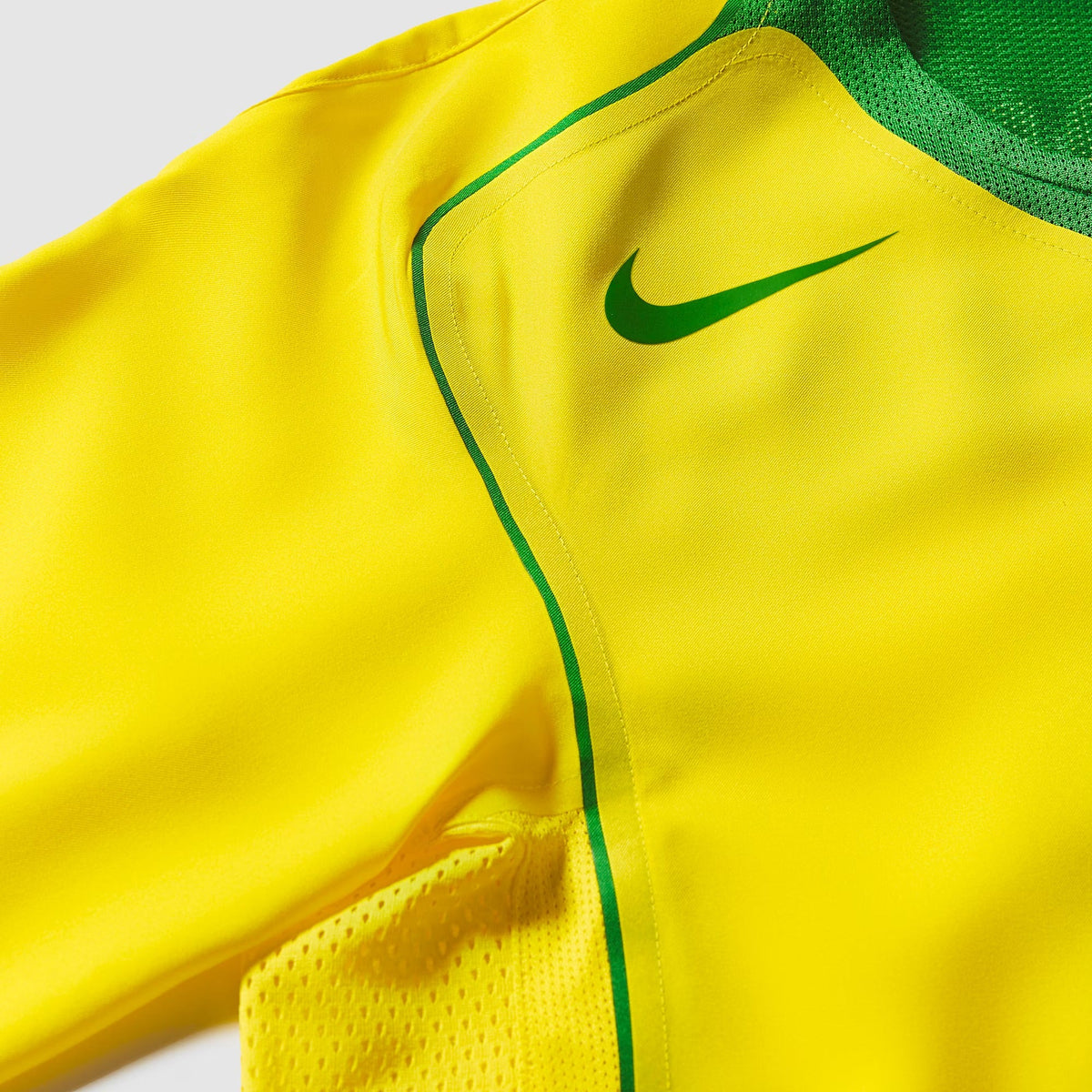 Camisa Nike Brasil Reedição Total 90 Ronaldinho Masculina - imagem 4