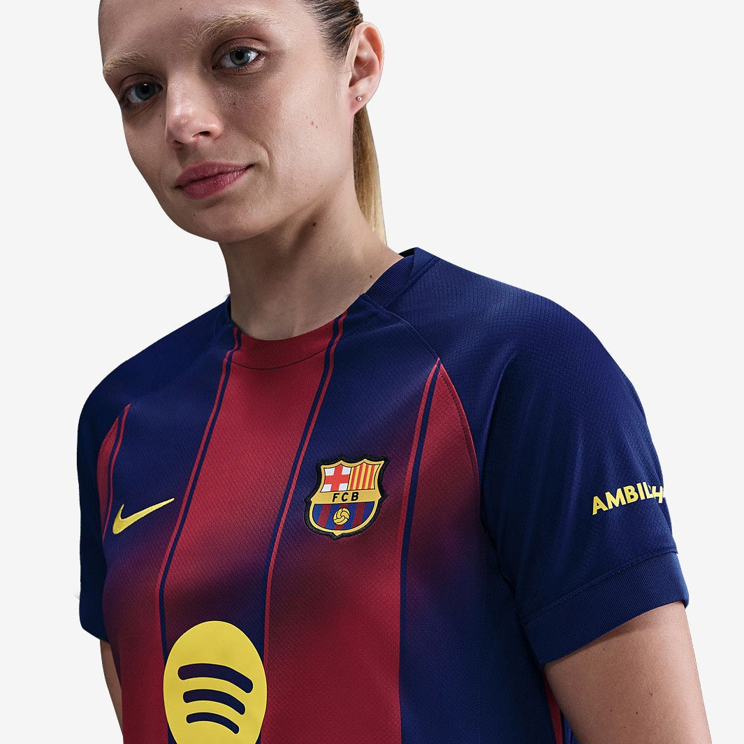 Camisa Feminina Nike Barcelona 2025/26 Torcedor - imagem 2